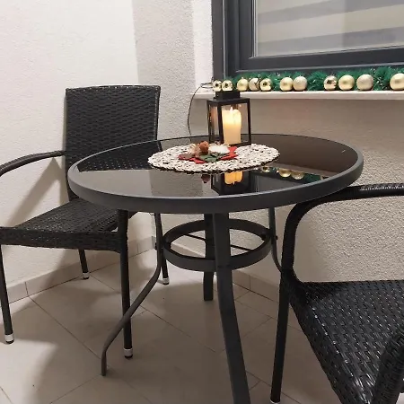 アパート Lider Lux アランジェロヴァツ