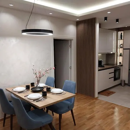 Lider Lux アランジェロヴァツ